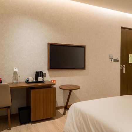 080 Transit Hotel, T2 Turuvekere Kültér fotó