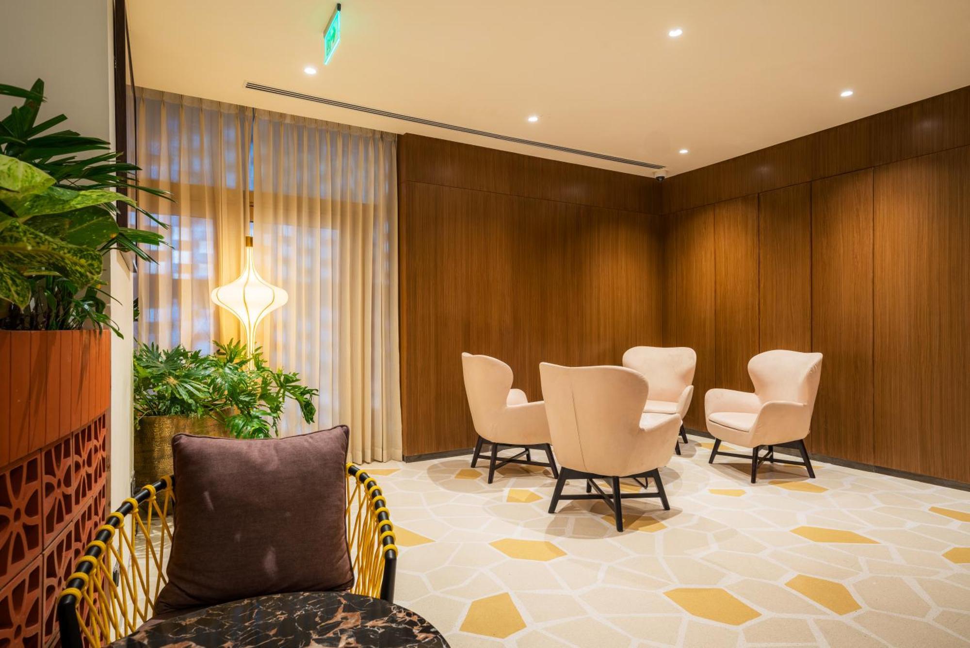 080 Transit Hotel, T2 Turuvekere Kültér fotó
